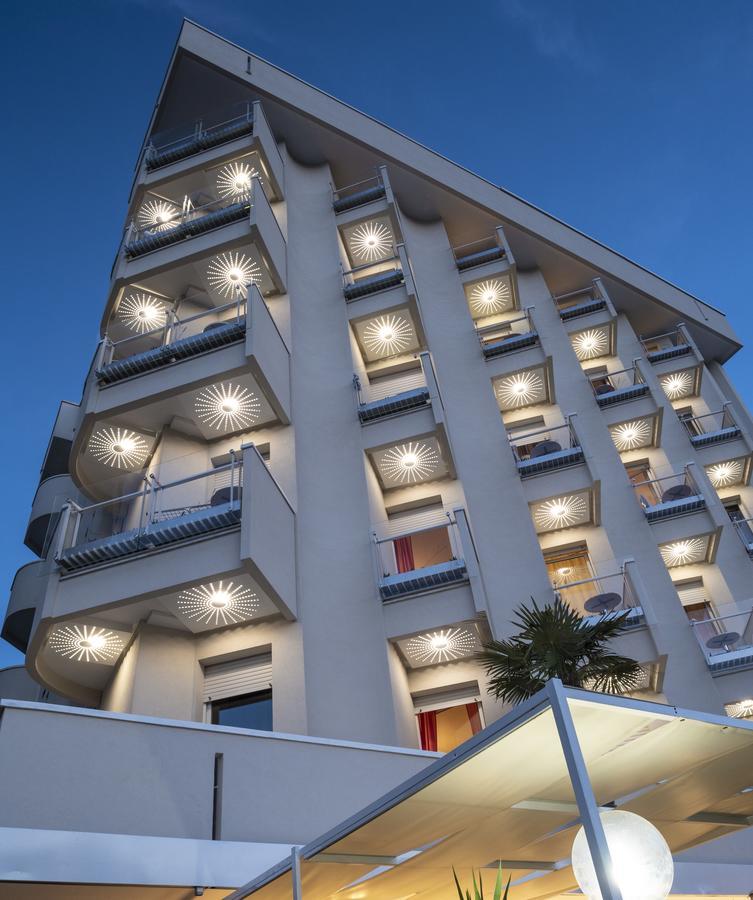 SoleMare Hotel e Residence Misano Adriatico Exterior foto